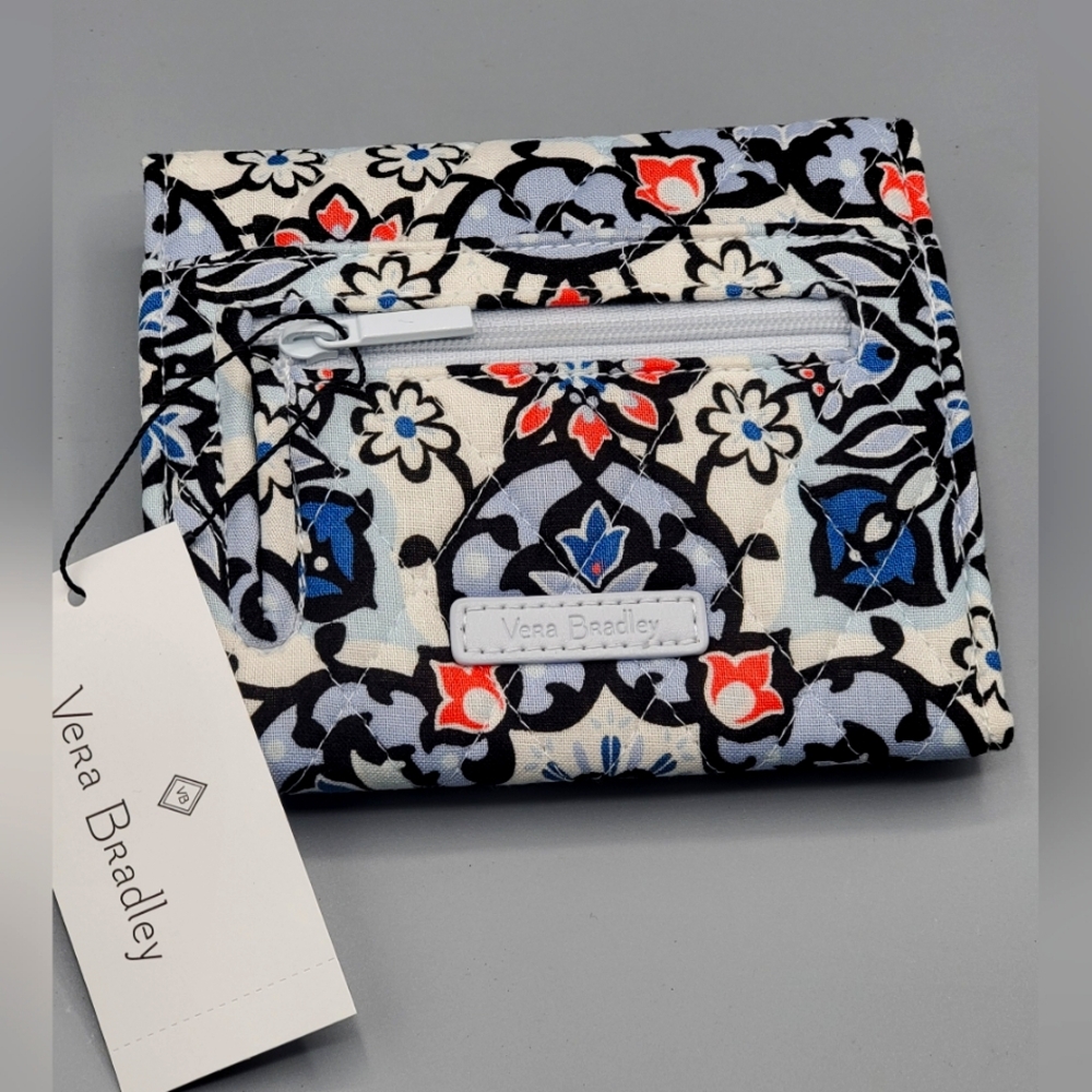 VERA BRADLEY RFID BLOCKING WALLET FLORAL MULTICOLOR QUILTED
